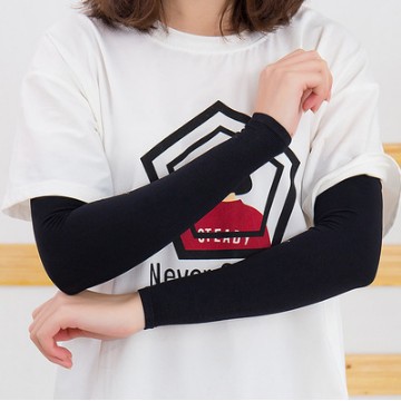 Băng Tay Chống Nắng Tia UV Aqua-X Màu Đen Bảo Vệ Cánh Tay Khi Hoạt Động Ngoài Trời