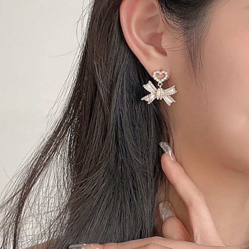 MOCHASHUĐôi khuyên tai phối hạt ngọc trai thời trang cho nữ