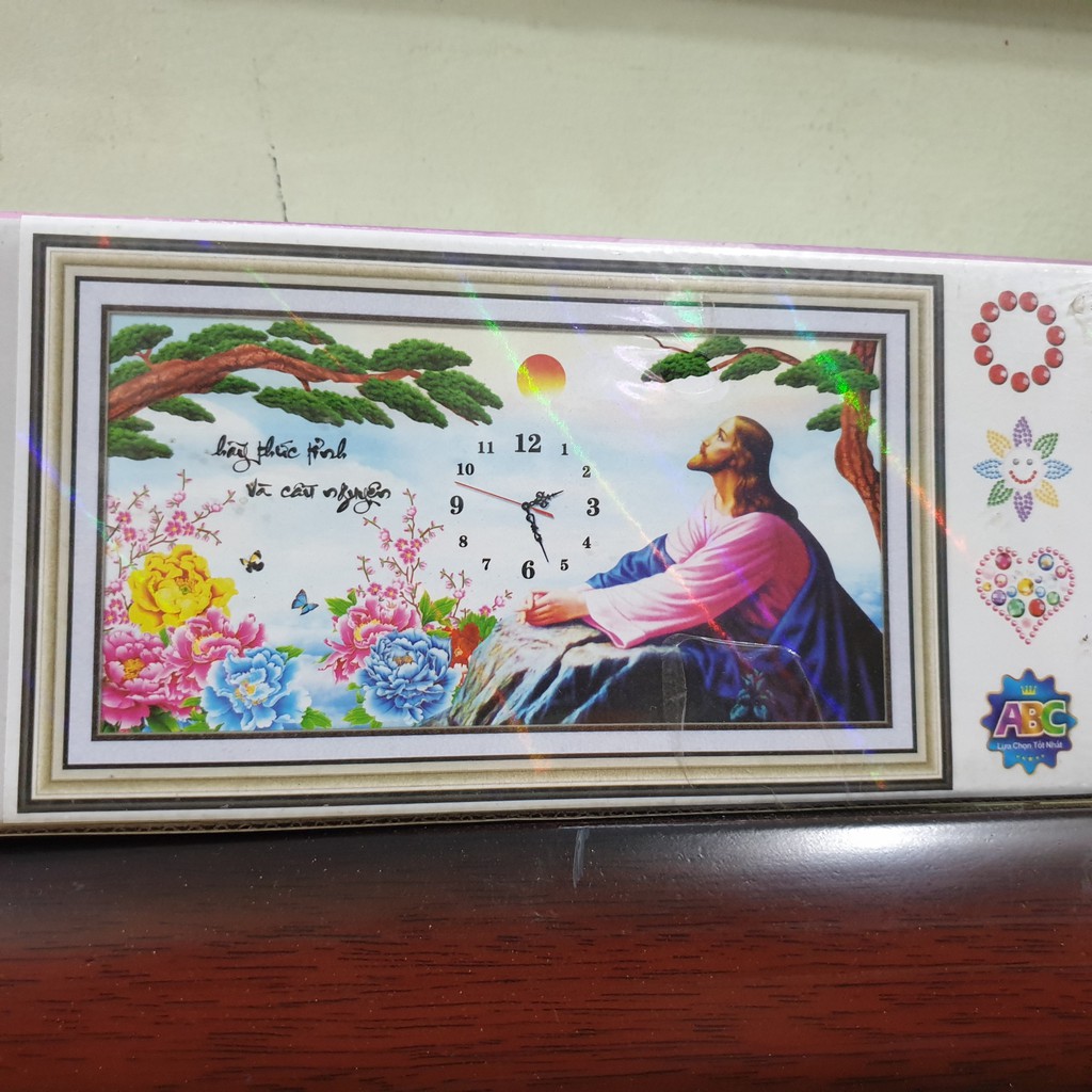 Tranh Đính Đá CHÚA (ĐÁ ABC CAO CẤP). Kích Thước: 79cm x 45cm