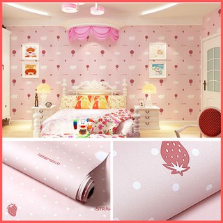 Giấy dán tường khinh khí cầu trái dâu tây có keo sẵn khổ rộng 45cm, giấy decal dán tường phòng ngủ cho bé - Lala Mart