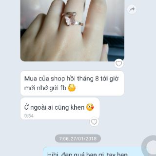 Nhẫn titan nữ không đen bướm cát mạ vàng hồng