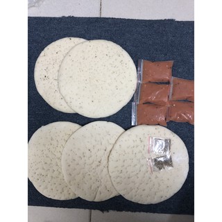 Combo 5 đế bánh pizza 20cm bao gồm sốt và lá thơm