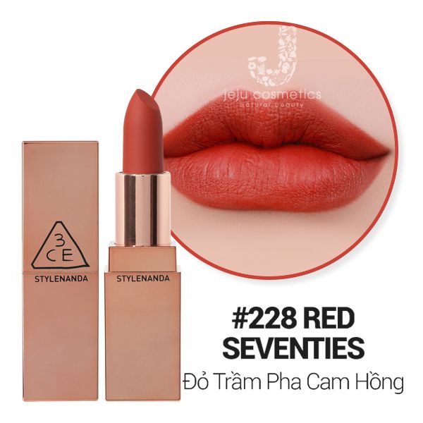 SON 3CE MATTE LIP COLOR VỎ VÀNG MÀU 228 RED SEVENTIES – MÀU ĐỎ TRẦM PHA CAM HỒNG