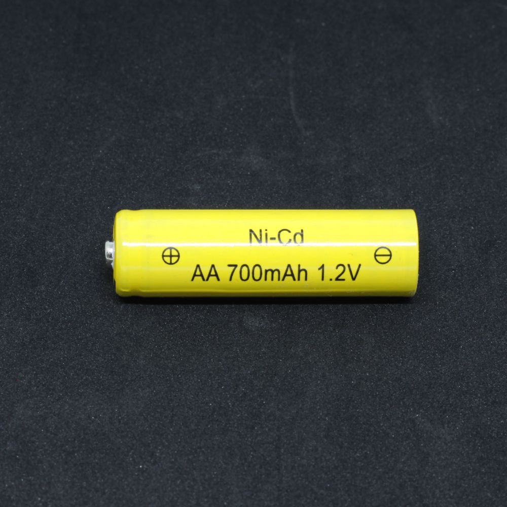 Vỉ 4 viên pin sạc AA 700mAh 1.2V Ni-Cd