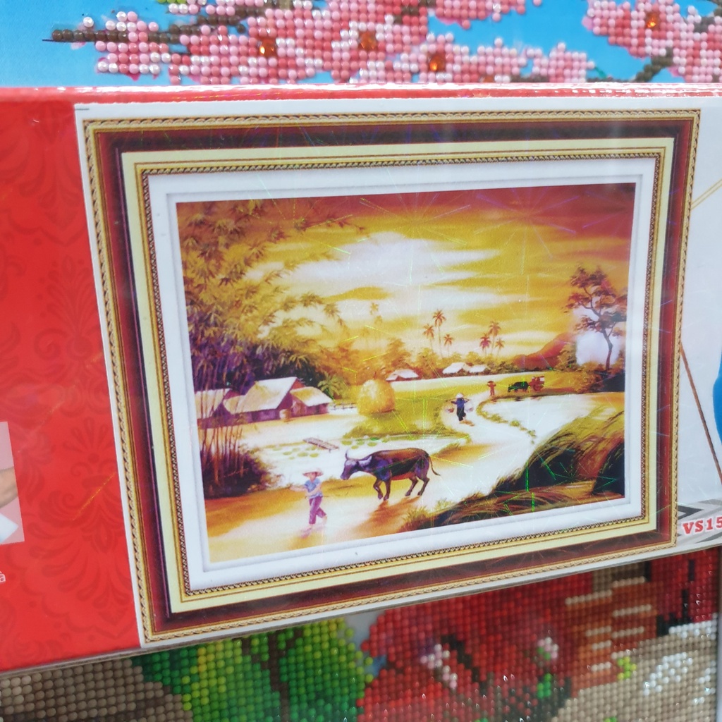 Tranh Đính Đá LÀNG QUÊ THANH BÌNH (ĐÁ ABC CAO CẤP). Kích Thước: 70cm x 54cm