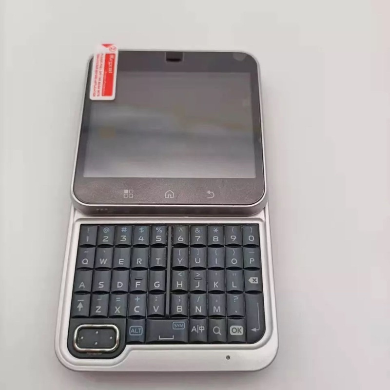 Điện thoại Motorola Flipout