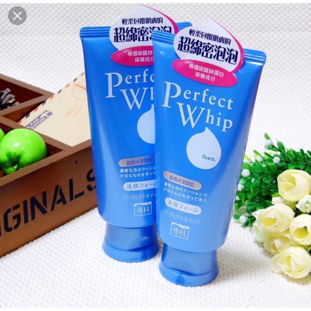 Sữa rửa mặt Perfect Whip