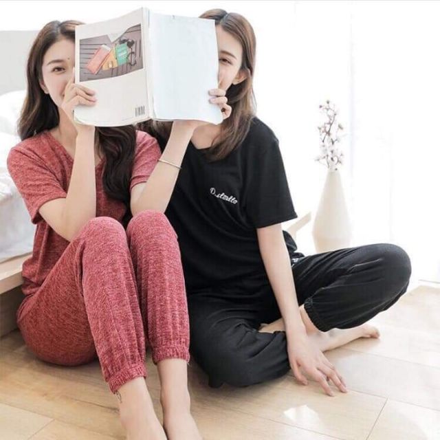 Bộ đồ D. Studio