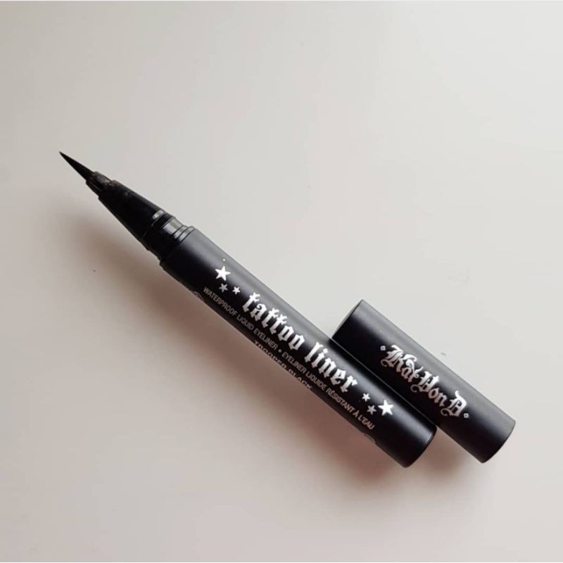 Kẻ mắt nước Kat Von D Tattoo Liner