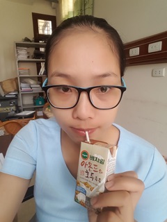 Sữa óc chó hạnh nhân