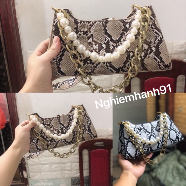 Túi đeo đéo vân rắn tặng kèm chuỗi ngọc T764