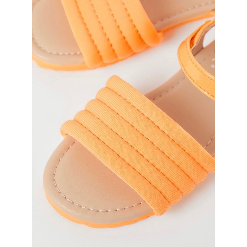 Sandal bé gái HM cam hồng dư xịn size 24-34 (có clip, ảnh thật)