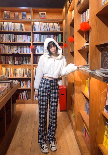 Áo lông croptop White Rabbit