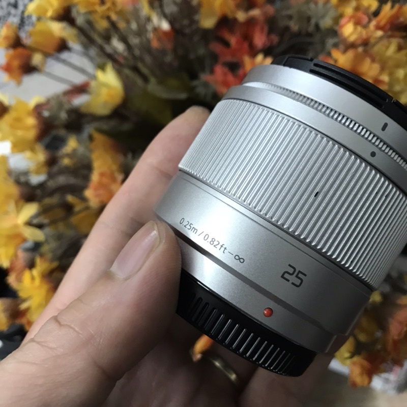 Lumix 25f1.7 dùng cho dòng máy ngàm M4/3