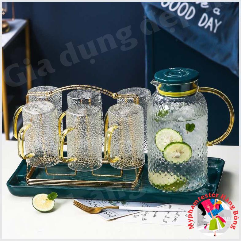 Bộ bình cốc thủy tinhkèm khay sứ + giá treo cốc màu xanh cổ vịt viền vàng