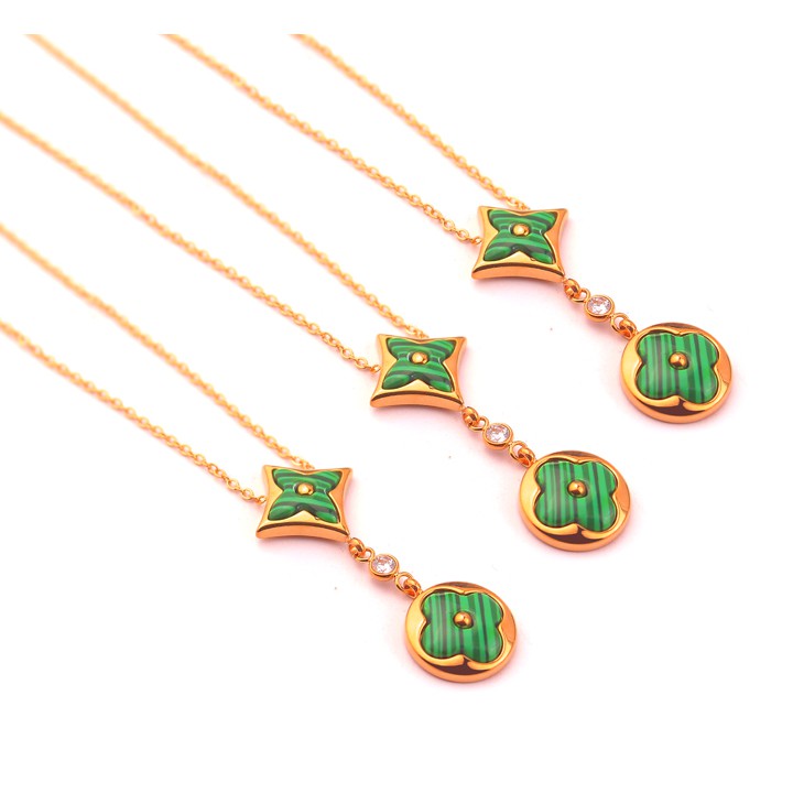 DÂY CHUYỀN NỮ TITAN HOA L V CÁCH ĐIỆU NỀN XANH TN188 siêu đẹp, bền màu, chuẩn thời trang