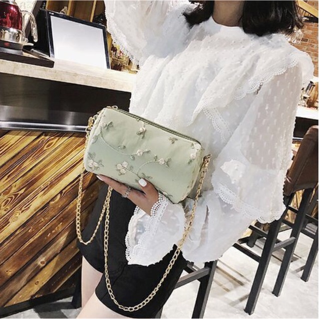 Túi trống thêu hoa lá