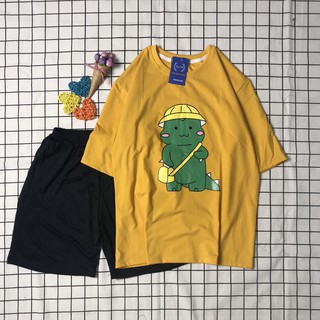 Sét Bộ Đồ Hoạt Hình Nam Nữ Mặc Ở Nhà Siêu Dễ Thương - Áo Cotton Ngắn Tay In Khủng Long Đội Mũ Mix Quần Đùi Kaki