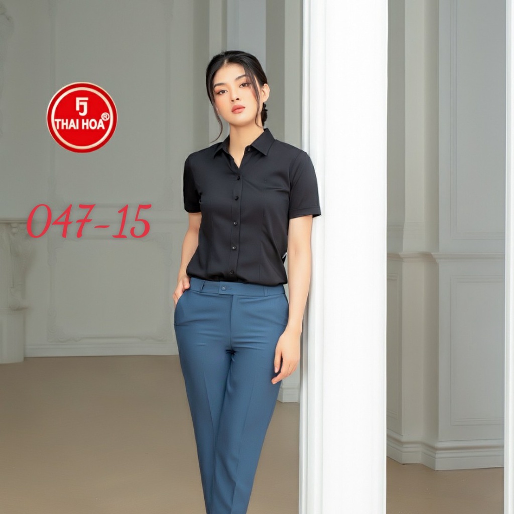 Áo sơ mi Thái Hòa màu đen trơn vải sợi tre co giãn nhẹ 8919