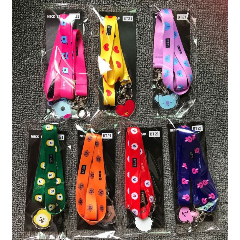 Dây đeo thẻ kèm móc khóa BTS unoff