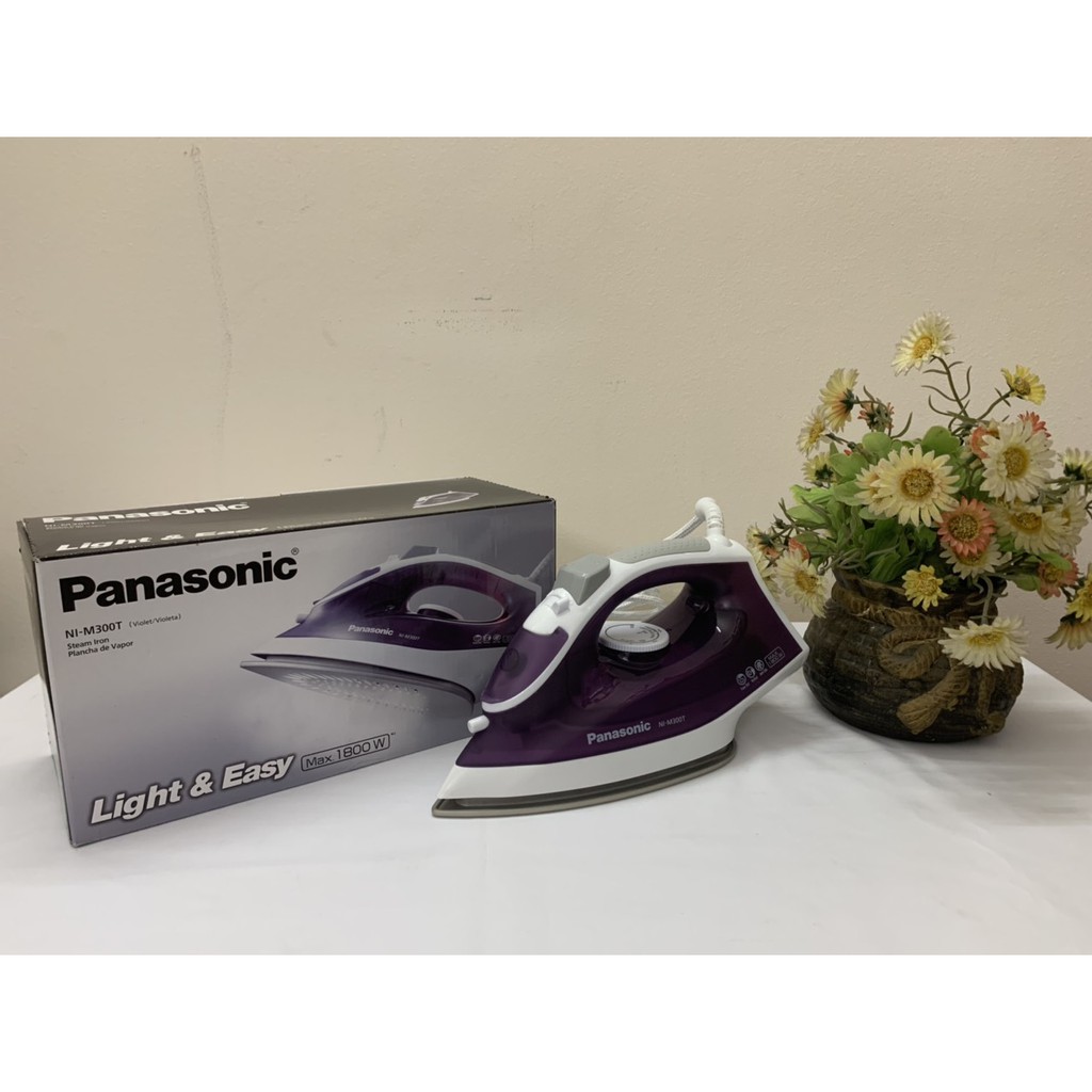 [Mã 159ELSALE hoàn 7% đơn 300K] Bàn Là hơi nước Panasonic NI-M300T - Hàng chính hãng