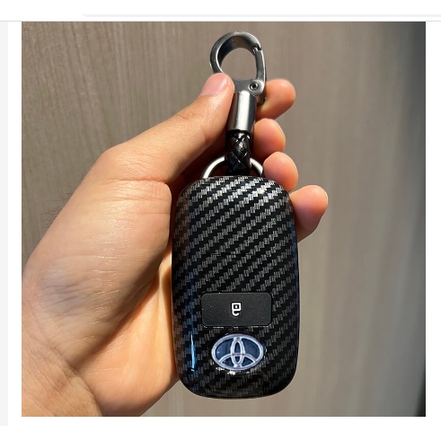 Ốp chìa khóa cacbon Toyota Raize, Veloz, Avanza- kèm móc treo sang trọng.