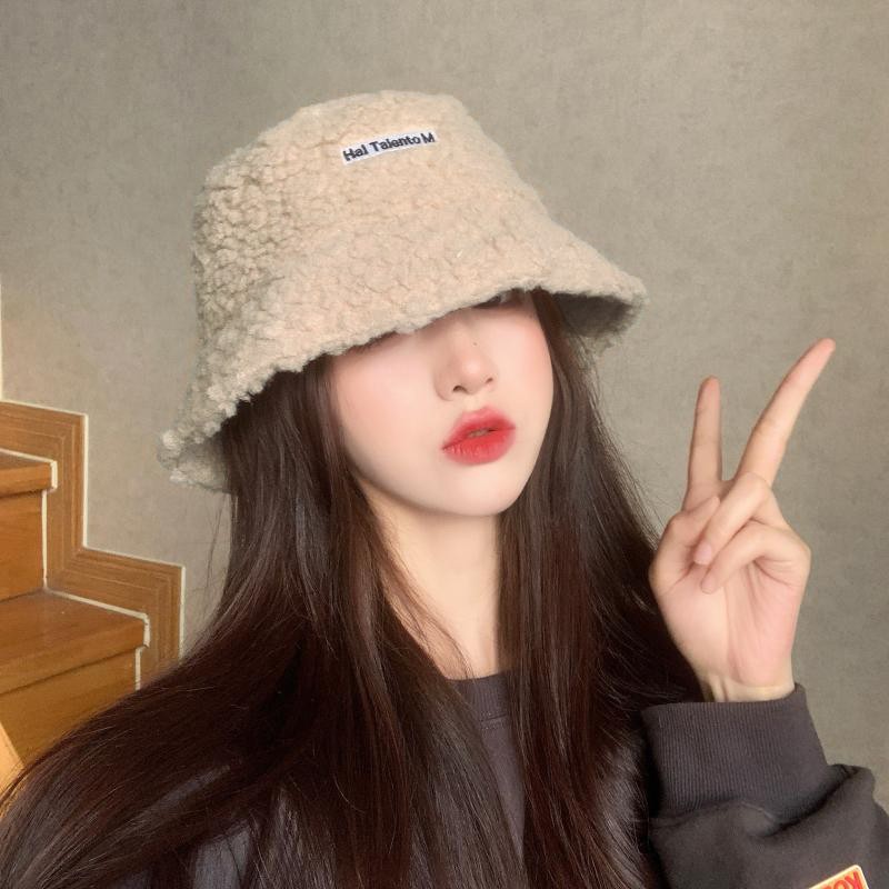 Nón vành lớn in chữ phong cách Hàn