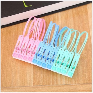 Bộ 12 kẹp nhựa phơi quần áo đa năng có dây treo