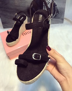 GIÀY SANDAL XUỒNG 9p