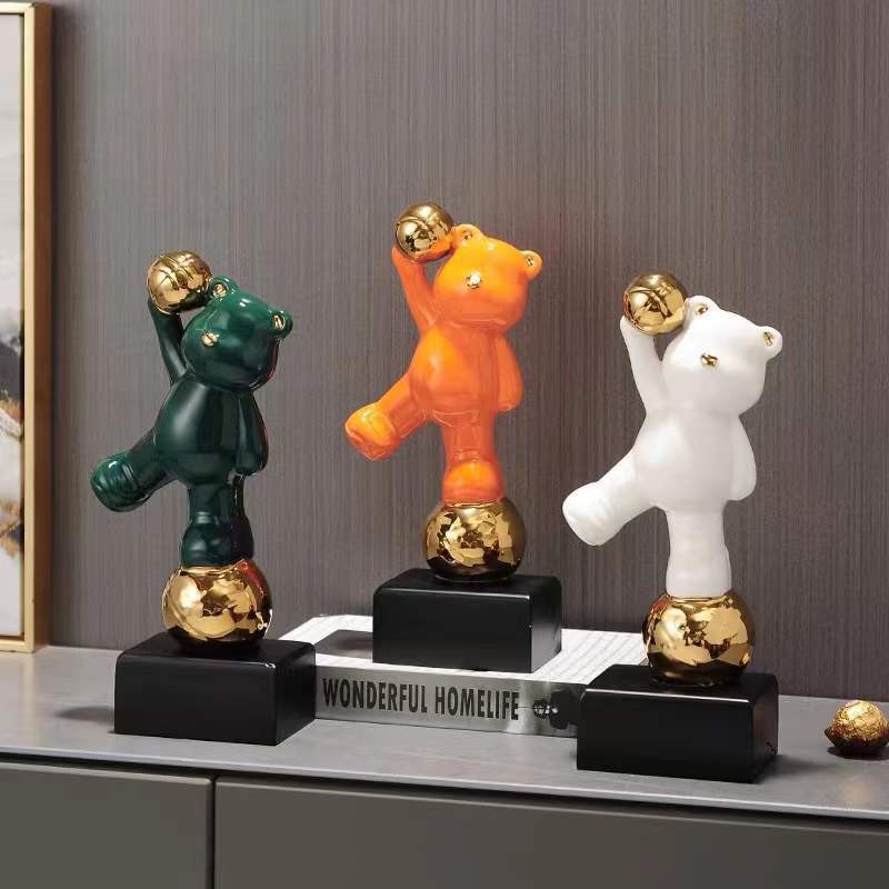 TƯỢNG GẤU CẦM BÓNG DECOR NHÀ CỬA LÀM QUÀ TẶNG