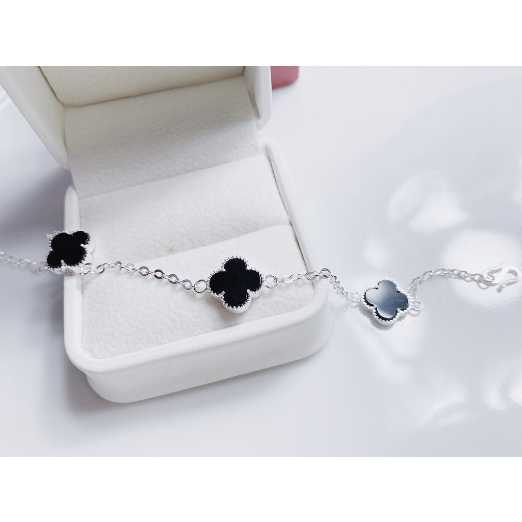 Vòng tay đá đen chất liệu bạc ta sang trọng nữ tính - Trang sức bạc Evasilver