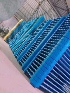 Giường lưới trẻ em mầm non - Sọc xanh dương loại 1 có thanh chắn inox