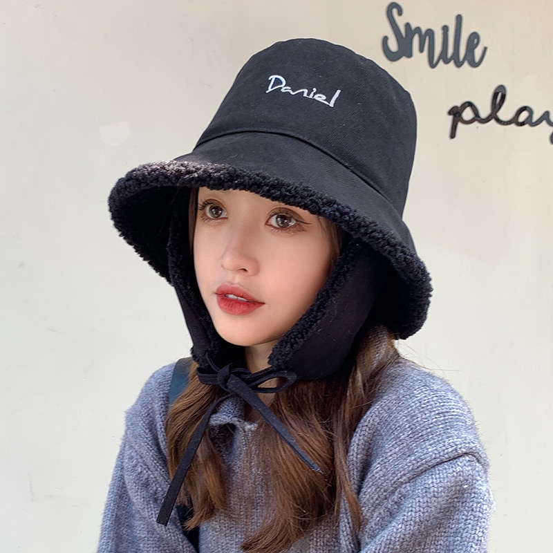 Mũ tai bèo phối lông cừu thời trang thu đông 2021 cho nữ