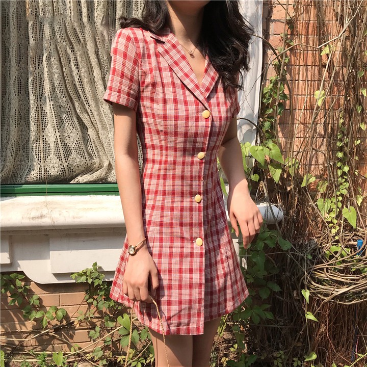 Váy đầm nữ dễ thương DOL dáng A dạo phố kẻ caro đỏ cài khuy phong cách Retro Hàn Quốc hot hè 2019 - ảnh thật