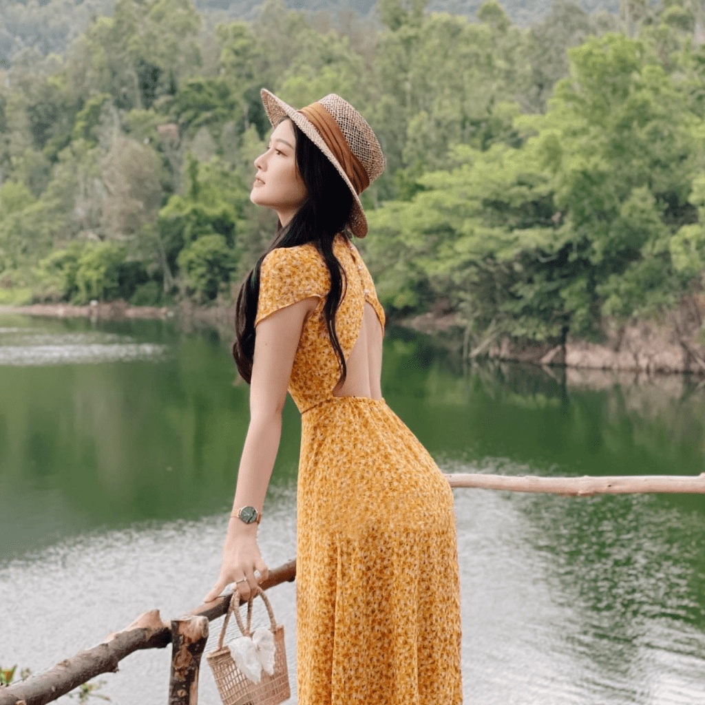 ĐẦM HOA LỤA NỮ HỞ LƯNG XẺ ĐÙI QUYẾN RŨ ĐI CHƠI ĐI BIỂN ĐI DU LỊCH SANG CHẢNH