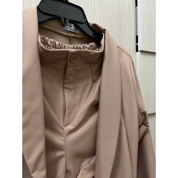 Pass set áo vest tay dài quần ngắn - new 95%