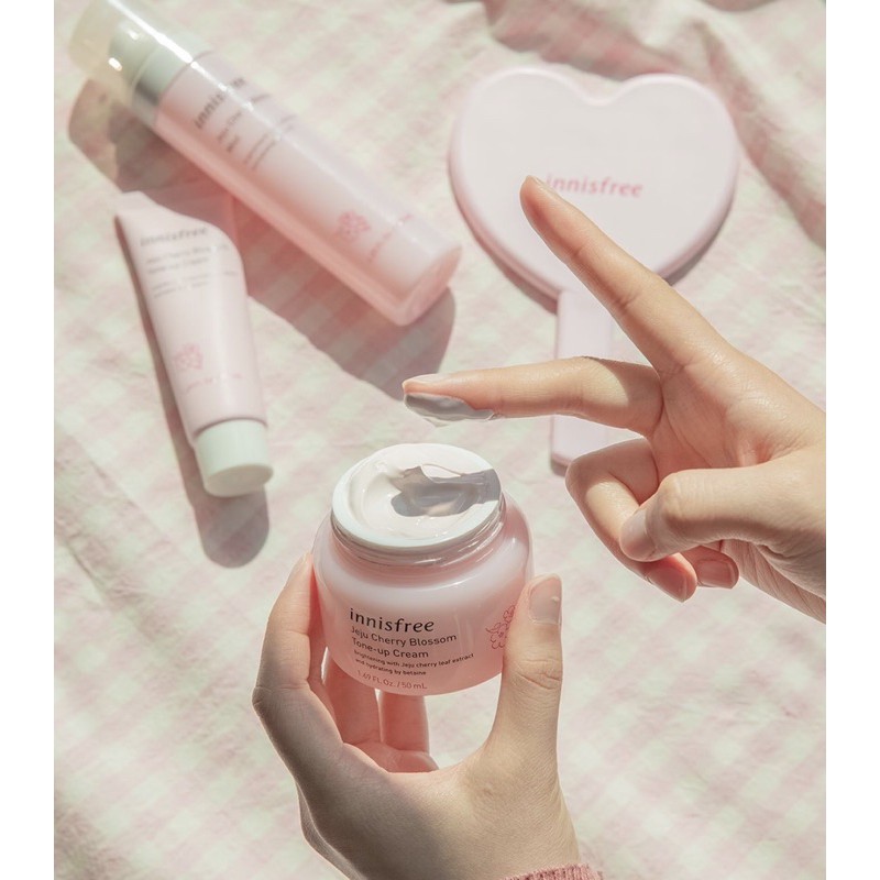 SET DƯỠNG TRẮNG INNISFREE CHERRY BLOSSOM