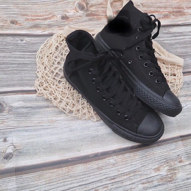 Giày sneakers full đen (fullbox- fulltag) tặng vớ | BigBuy360 - bigbuy360.vn