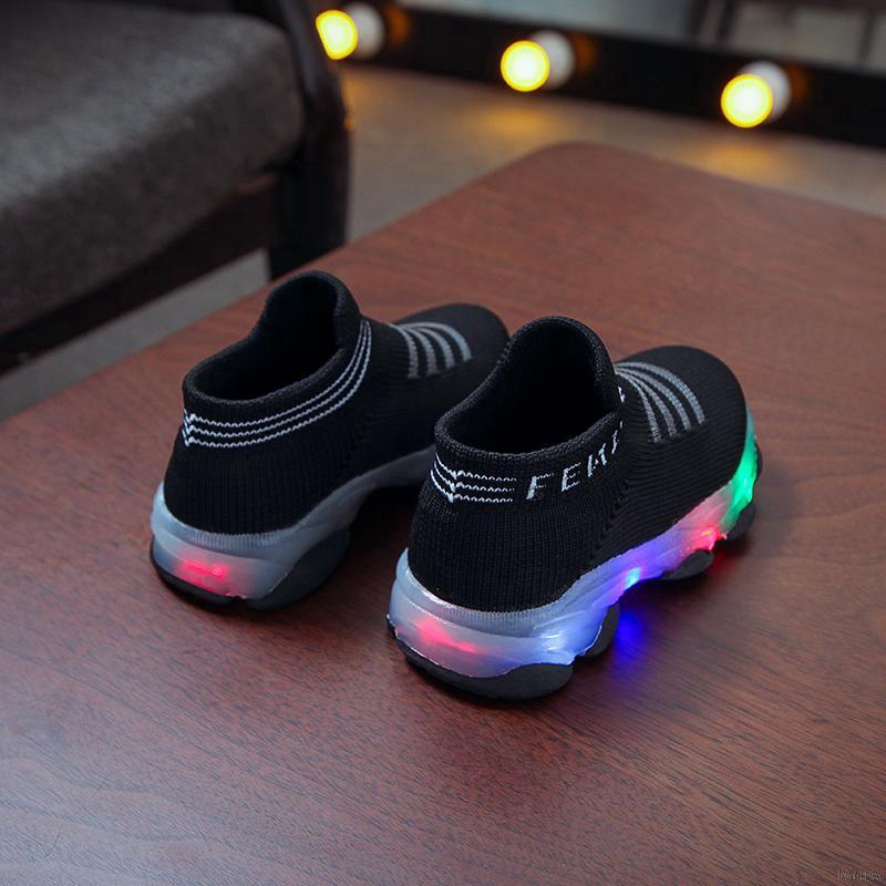 Giày thể thao có đèn LED viền đế thời trang xinh xắn dành cho em bé