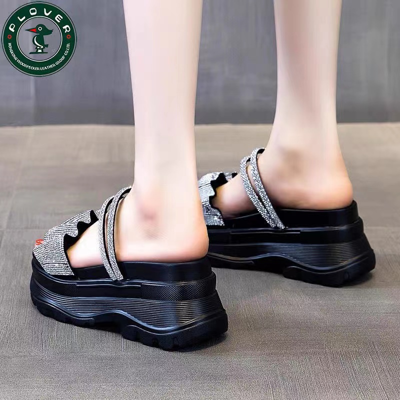 Giày Sandal Nữ Đế Mềm Chống Trượt Kiểu Dáng Thời Trang