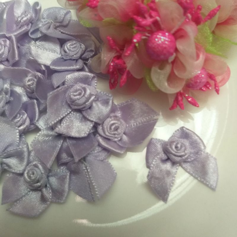 Nơ trang trí , size 1cm.