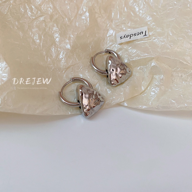 DREJEW Khuyên tai kim loại kiểu tam giác xếp ly phong cách cá tính cho nữ
