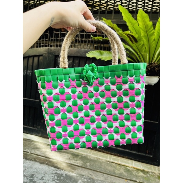 Túi đan làn nhựa đủ màu đi biển đi du lịch rất xinh đựng đồ dùng thoải mái