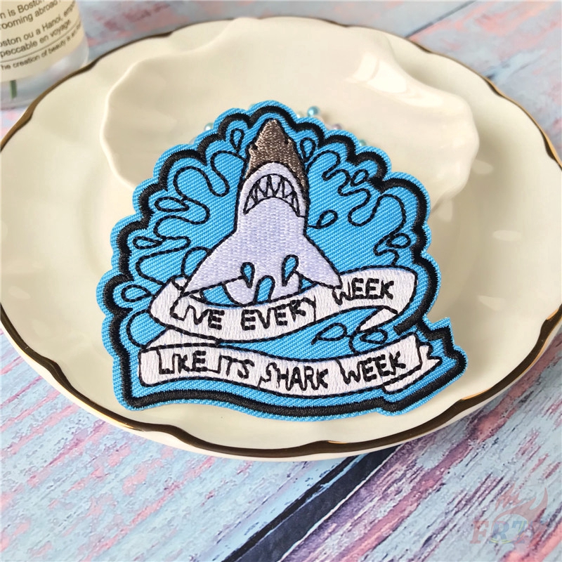 1 Sticker Ủi Thêu Chữ Don 't Lie