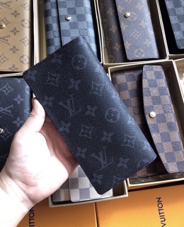 Ví lv hoạ tiết full box