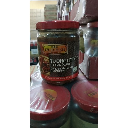 Tương Hột Ớt Lee Kum Kee 226gr