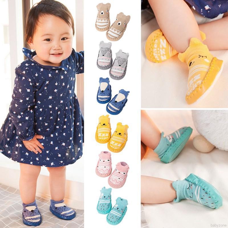 Giày tập đi chống trượt phối hình thú đáng yêu cho bé