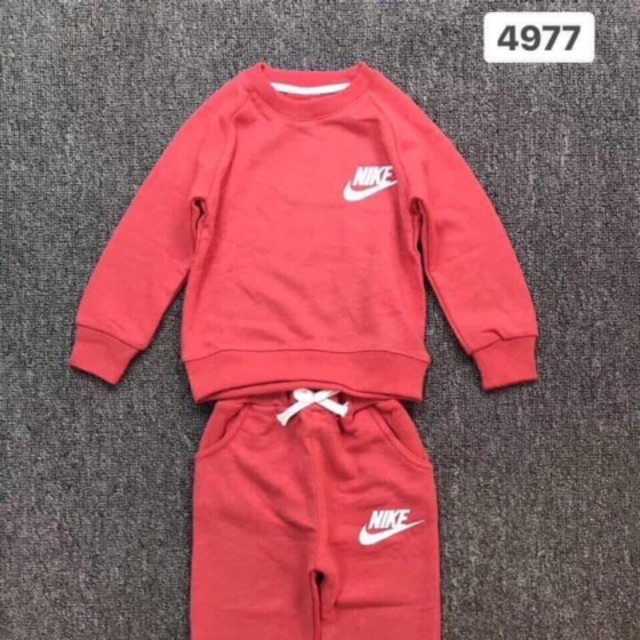 Bộ nỉ nike hồng
