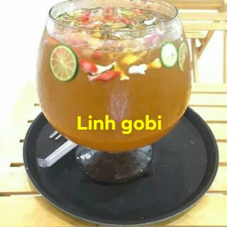 Bể cá thủy tinh để bàn.Bể cá có chân, dáng chiếc ly