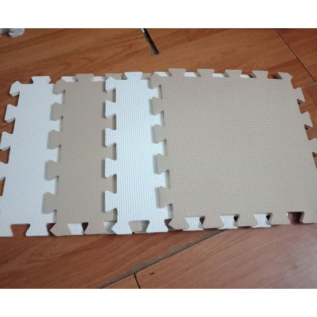 Thảm xốp không mùi 30*30 siêu đẹp màu be - trắng